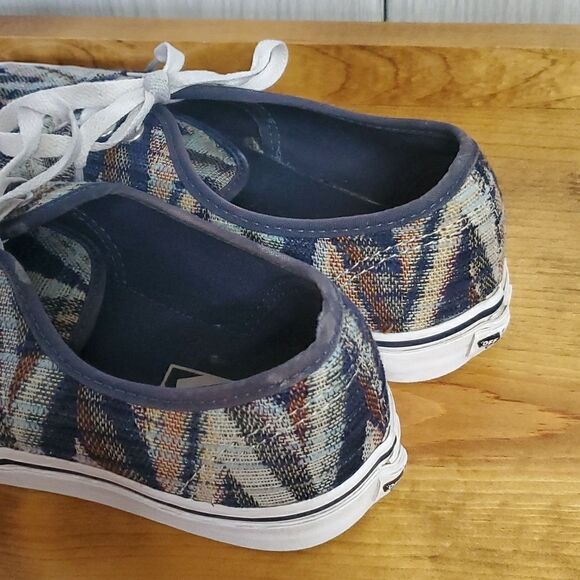 Vans | Geometric Sneakers - Picture 3 of 7